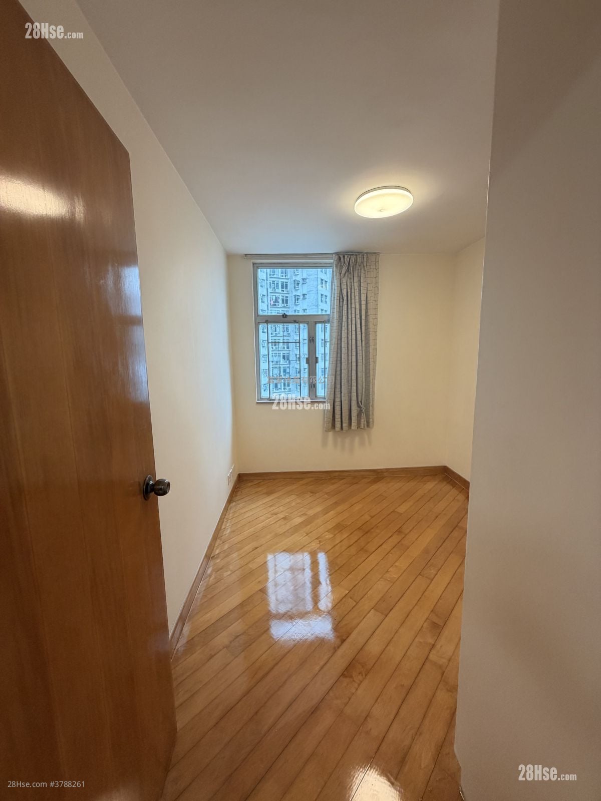 太古城 租盘 2 房 , 1 浴室 545 平方尺