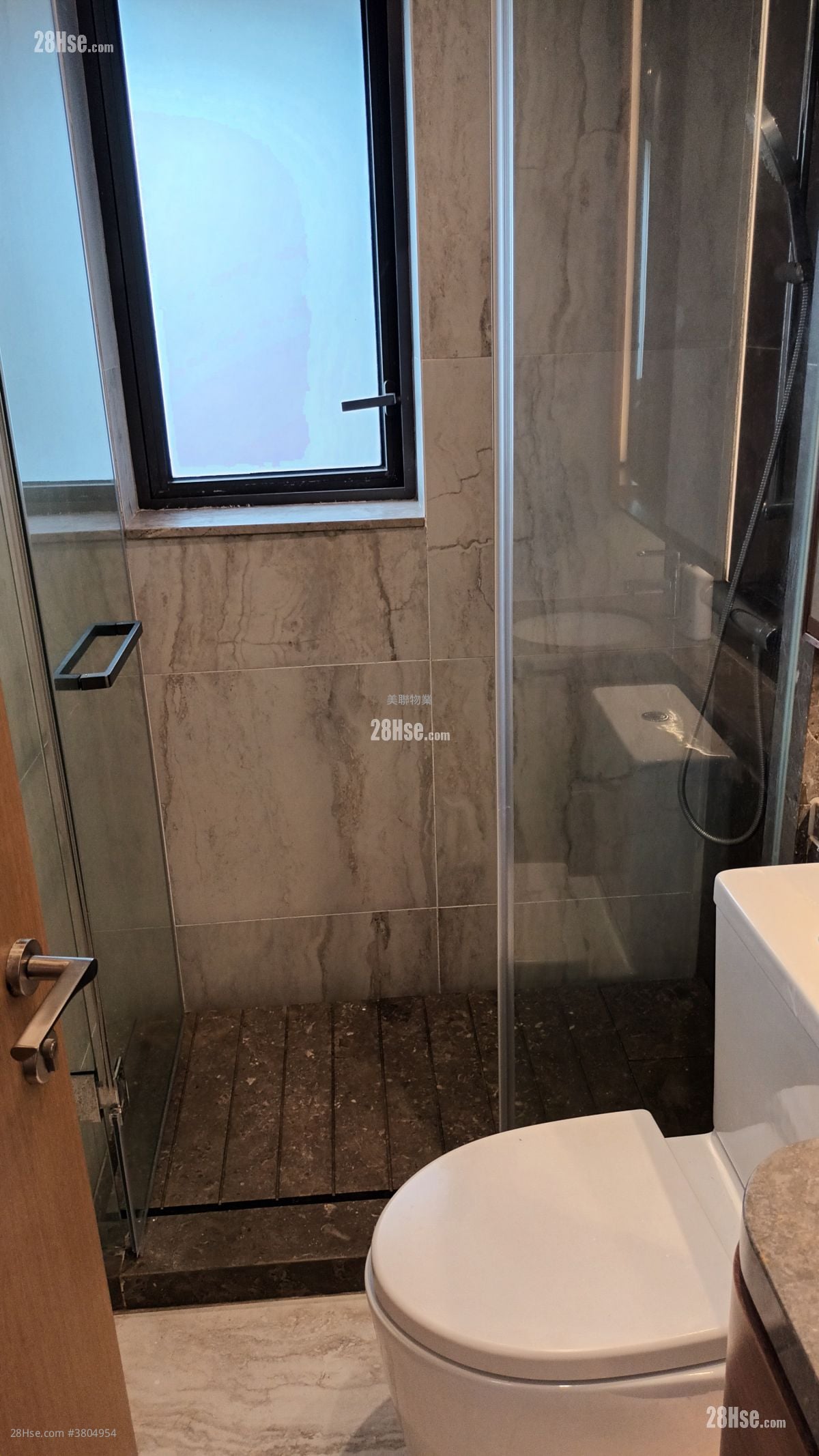 龍譽 租盤 1 房 , 1 浴室 319 平方呎