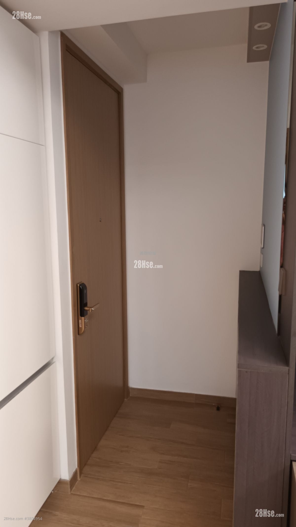 龍譽 租盤 1 房 , 1 浴室 319 平方呎