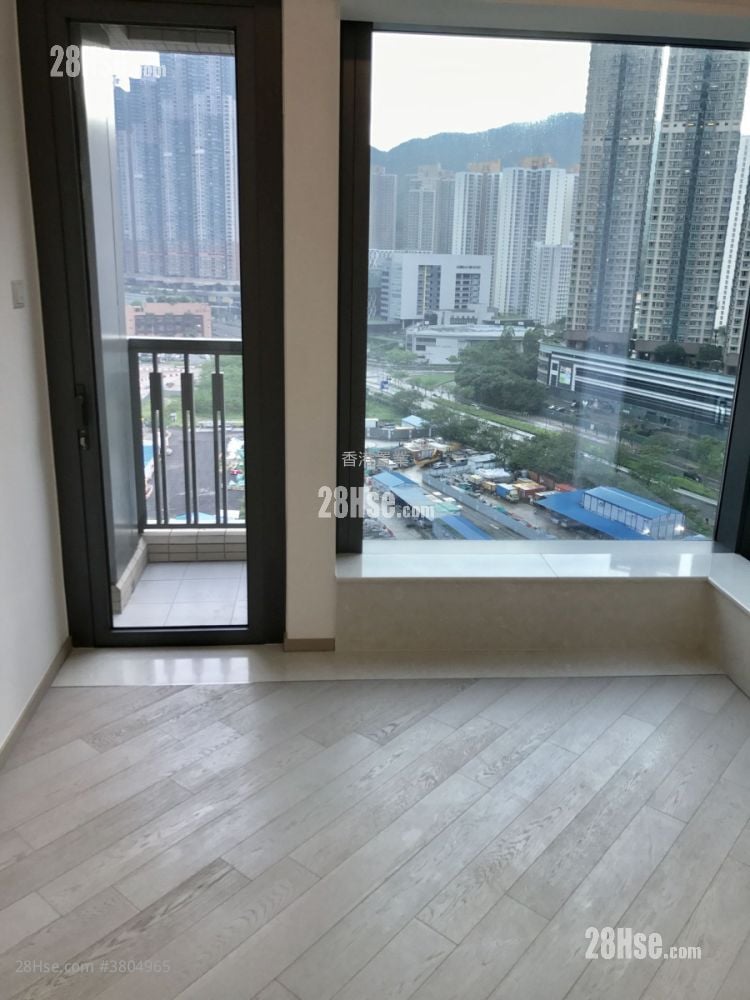 The Wings Sell 3 Bedrooms , 2 Bathrooms 735 ft²