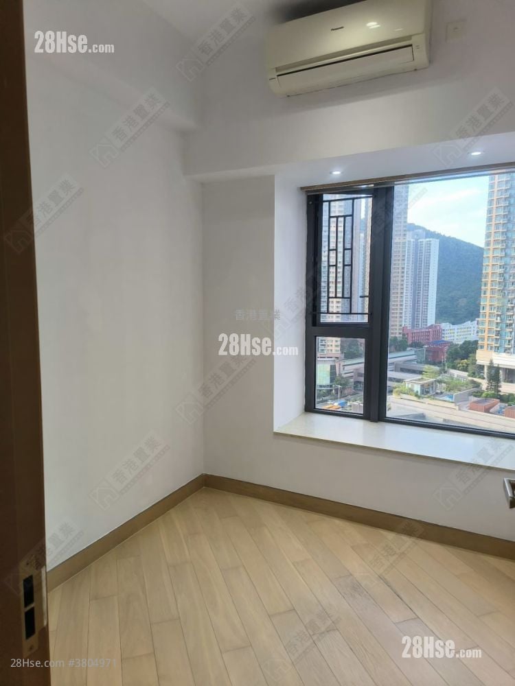 The Wings Sell 3 Bedrooms , 2 Bathrooms 944 ft²