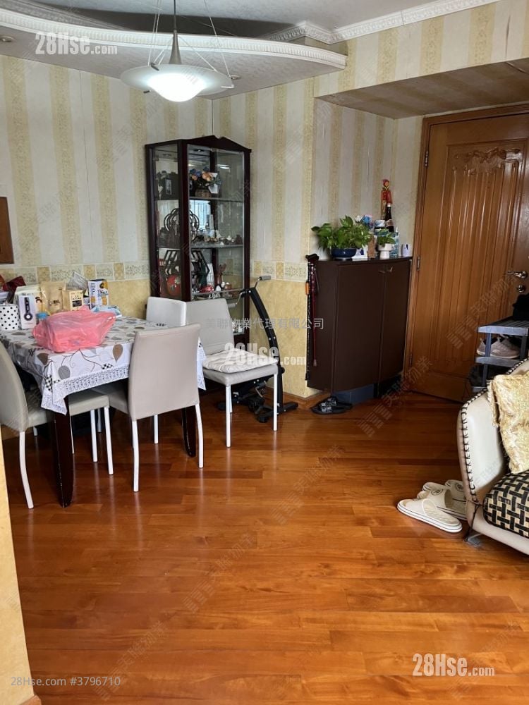 Aldrich Garden Sell 3 Bedrooms , 1 Bathroom 592 ft²