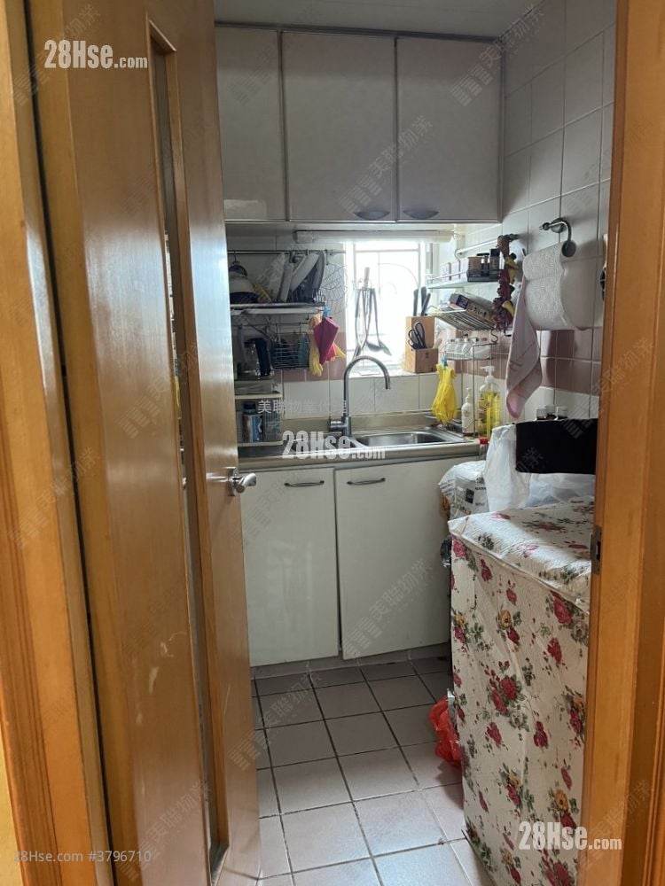 Aldrich Garden Sell 3 Bedrooms , 1 Bathroom 592 ft²