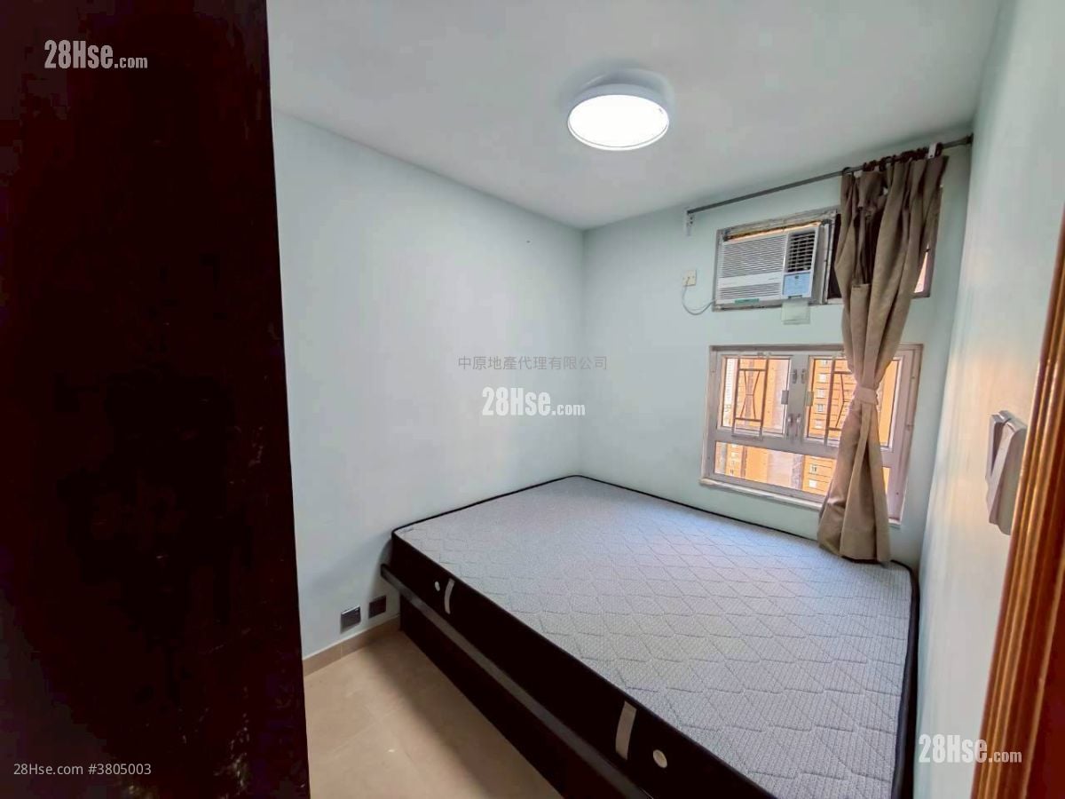 Siu Hong Court Sell 2 Bedrooms 438 ft²