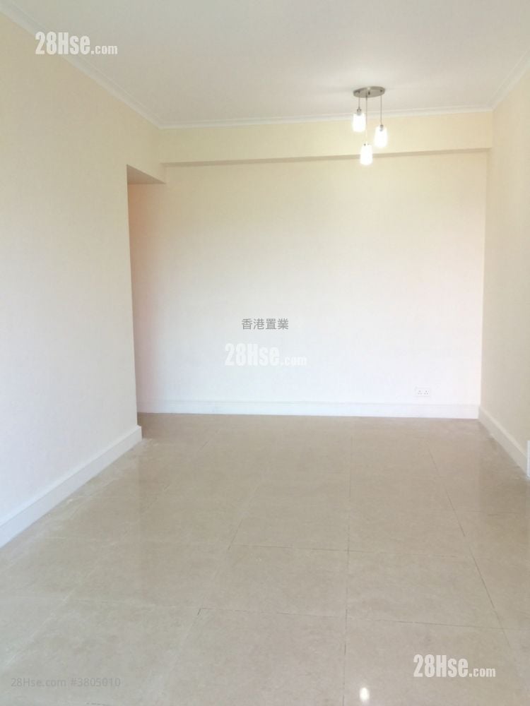 首都 租盘 3 房 , 2 浴室 680 平方尺