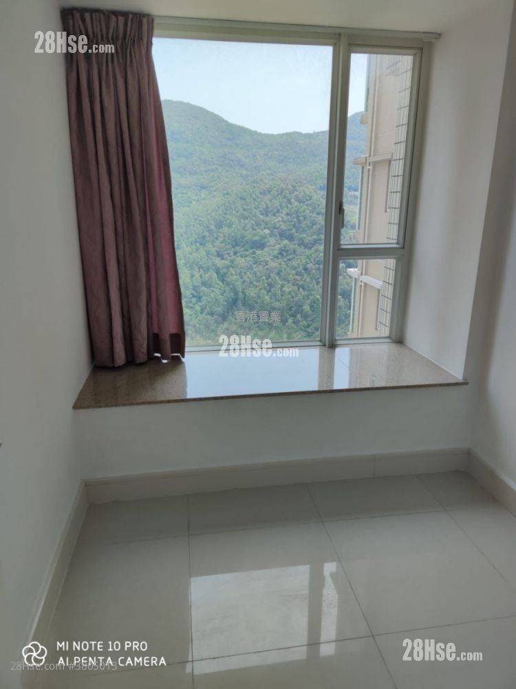 领都 租盘 3 房 , 2 浴室 731 平方尺