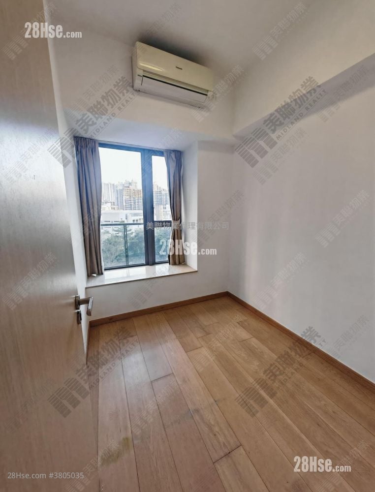 The Wings Rental 3 Bedrooms , 2 Bathrooms 799 ft²