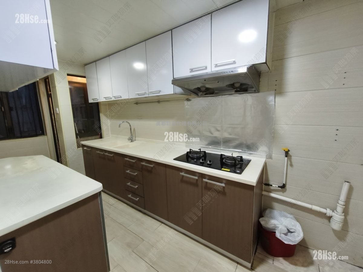 碧华花园 租盘 1,211 平方尺