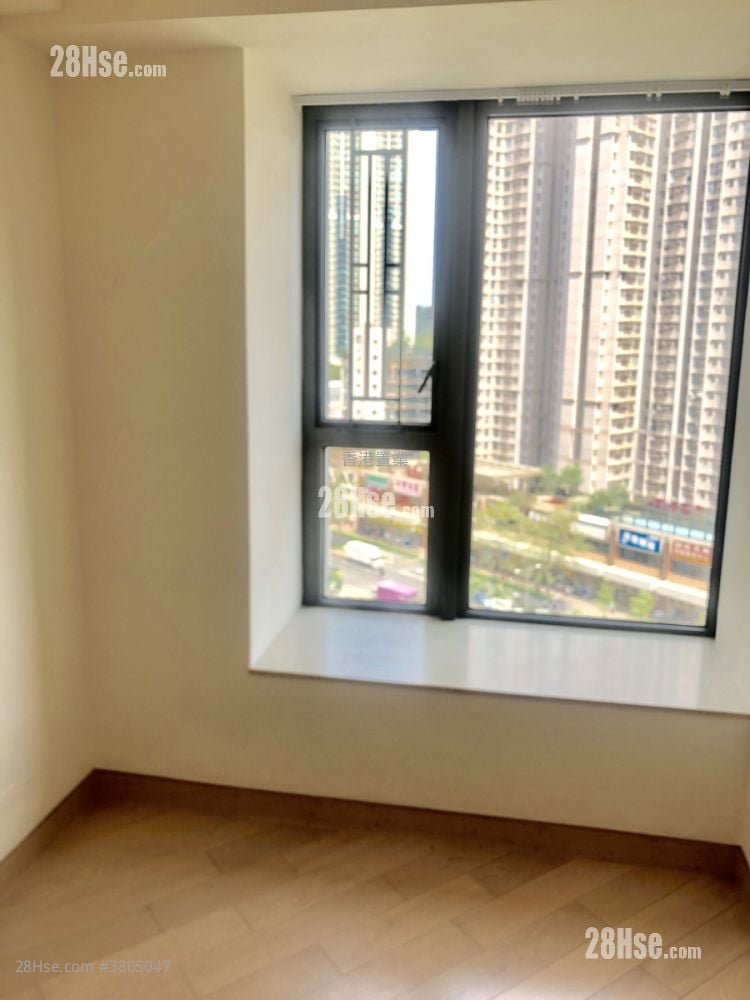 The Wings Sell 3 Bedrooms , 2 Bathrooms 826 ft²