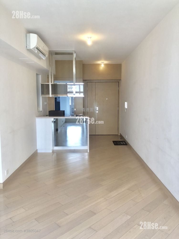 The Wings Sell 3 Bedrooms , 2 Bathrooms 826 ft²