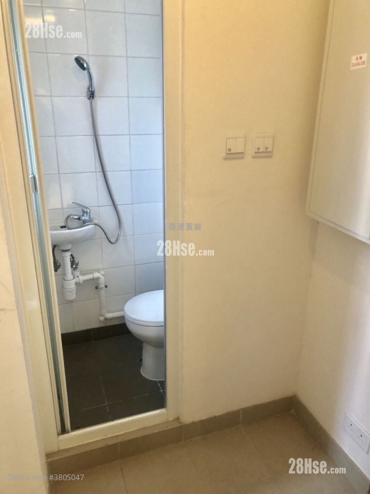 The Wings Sell 3 Bedrooms , 2 Bathrooms 826 ft²