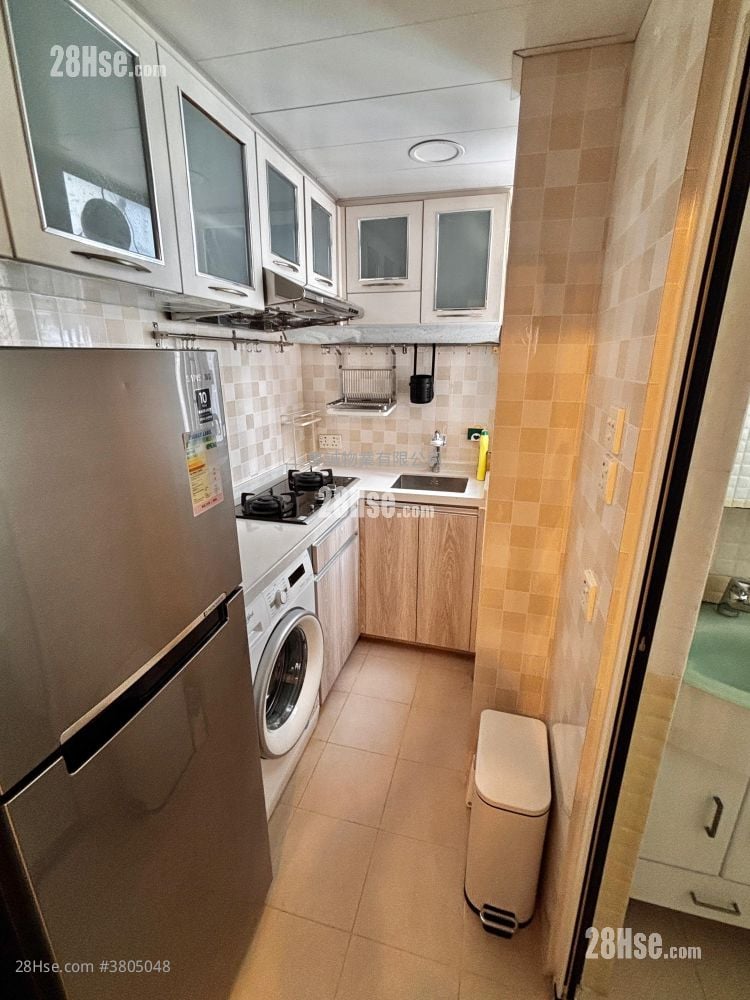 Shun On Building Rental 2 Bedrooms , 1 Bathroom 356 ft²