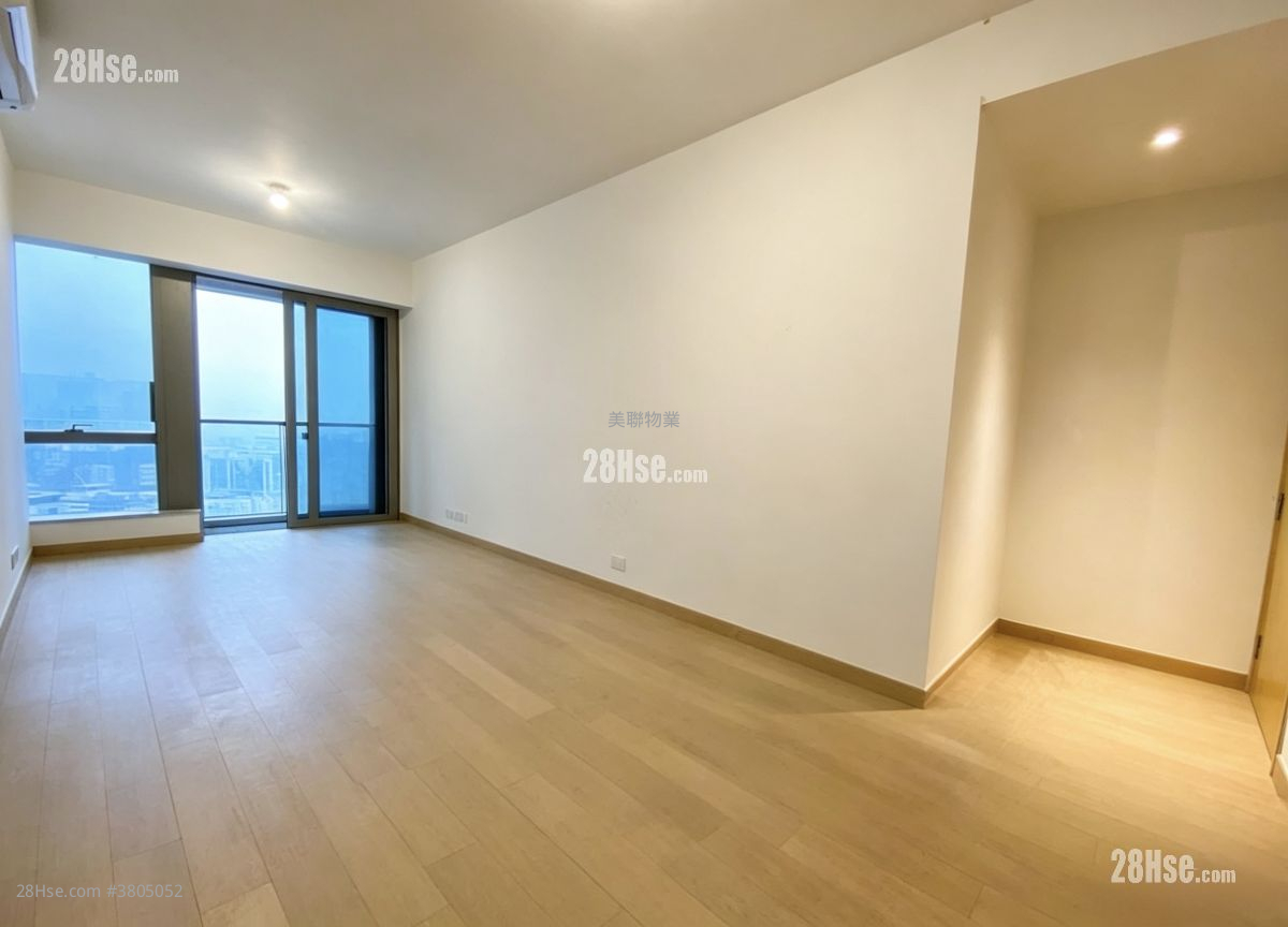 Marini Sell 3 Bedrooms 770 ft²