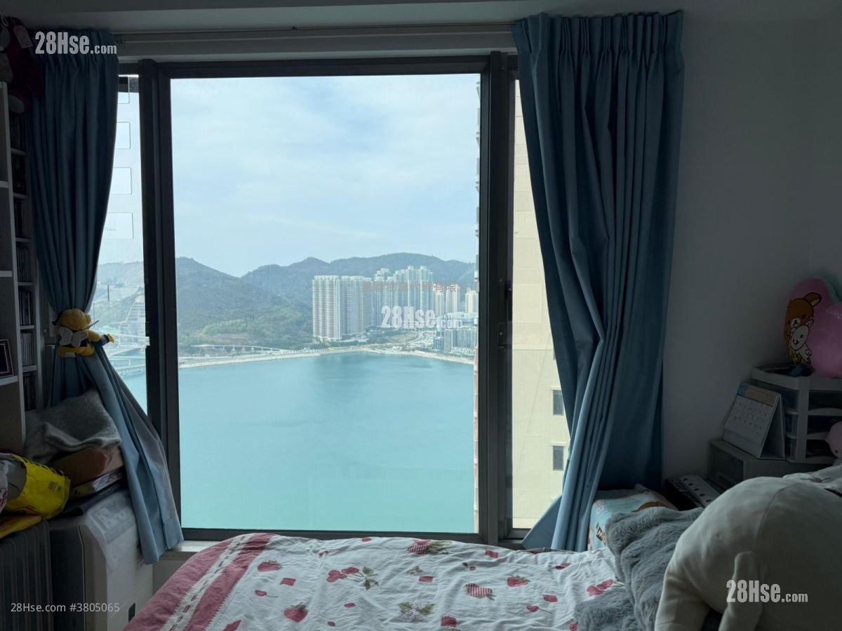 Sea To Sky Sell 3 Bedrooms , 2 Bathrooms 781 ft²