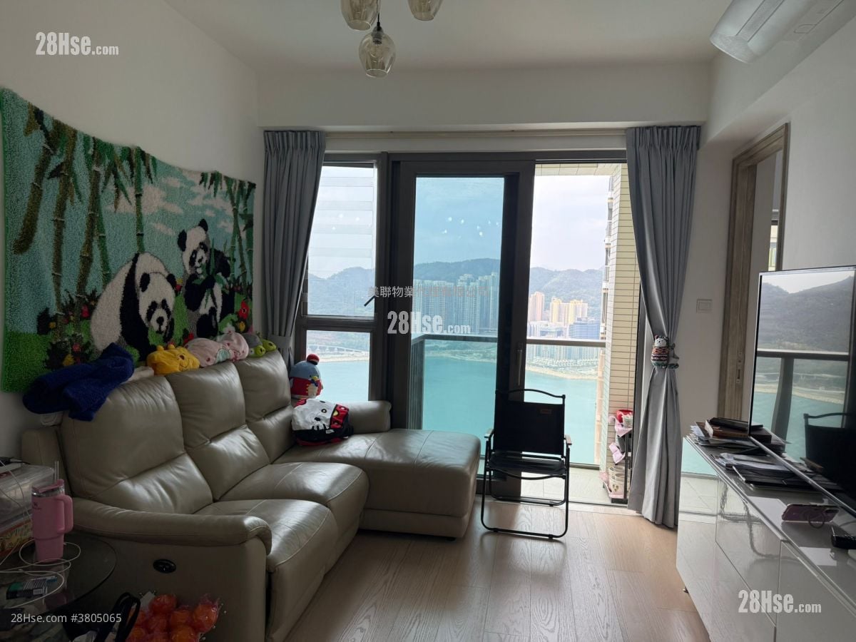 Sea To Sky Sell 3 Bedrooms , 2 Bathrooms 781 ft²