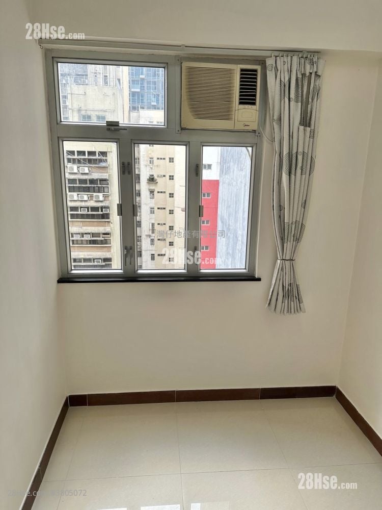 Lee Wing Building Sell 2 Bedrooms , 1 Bathroom 284 ft²