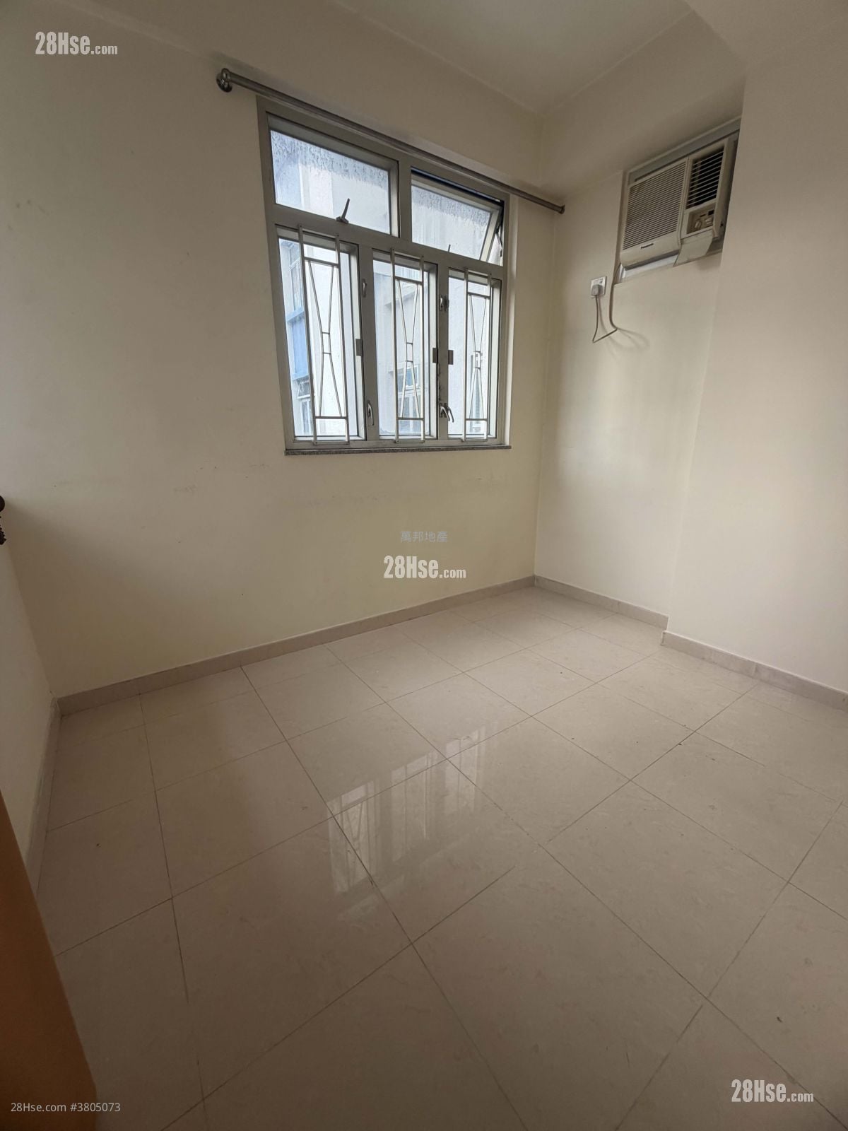 鴨脷洲中心 售盤 390 平方呎