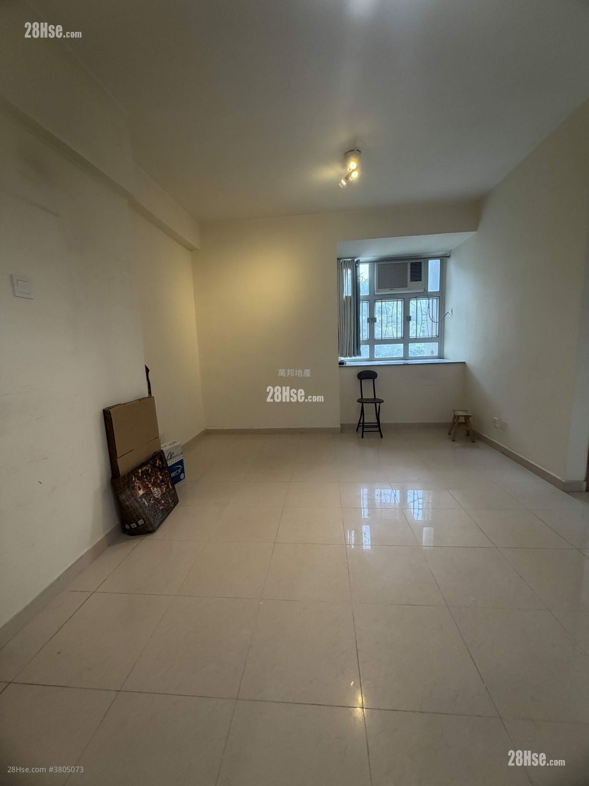 鴨脷洲中心 售盤 390 平方呎