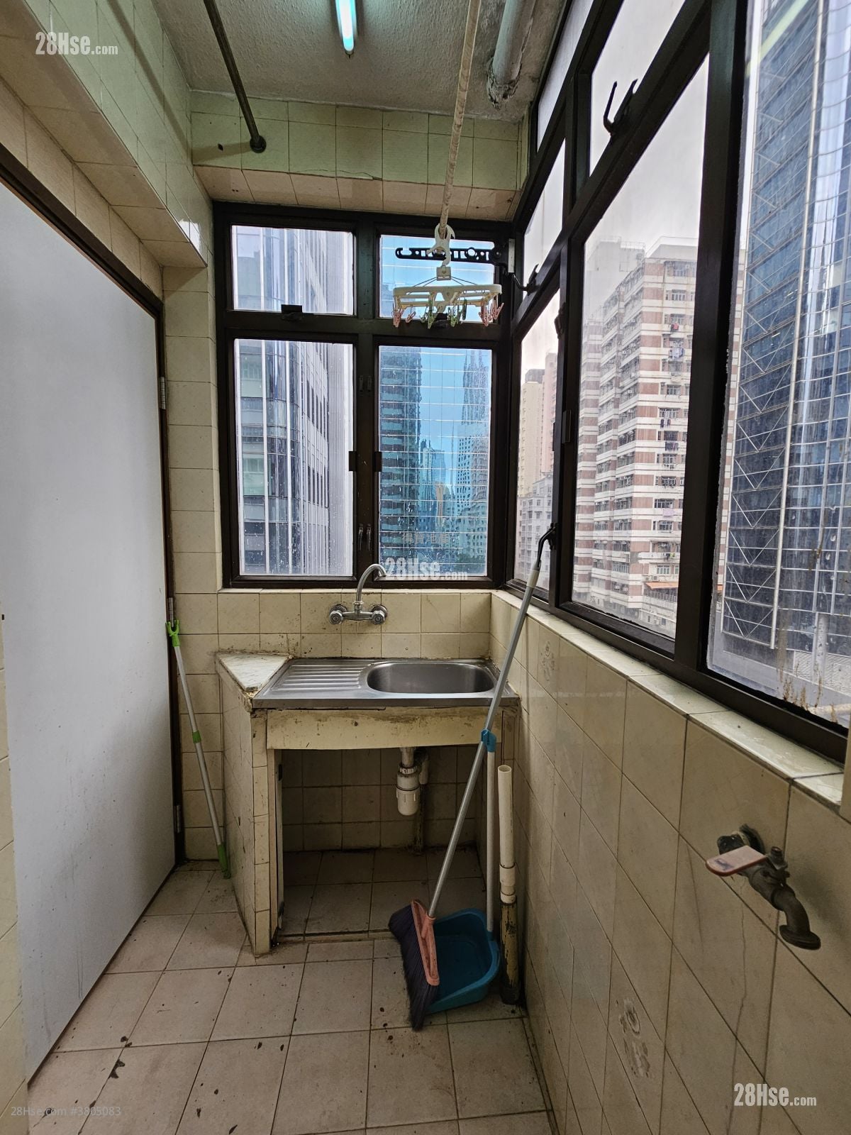 单幢楼房 售盘 2 房 , 1 浴室 386 平方尺