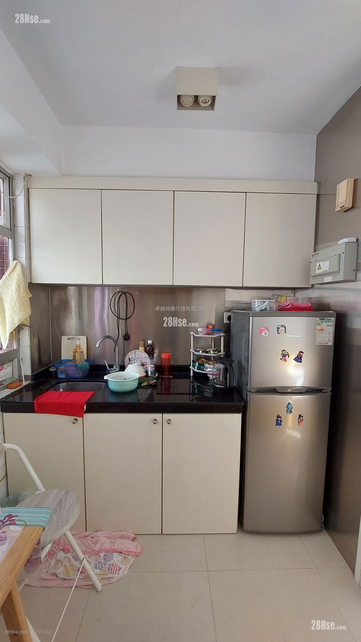 The Jolly House Sell Studio , 1 Bathroom 159 ft²