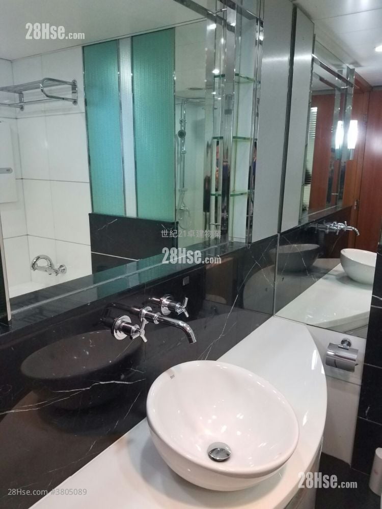 The Harbourside Sell 3 Bedrooms , 2 Bathrooms 1,015 ft²