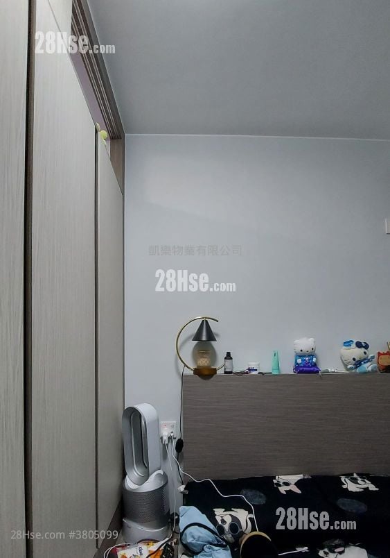 Lai Tsui Court Sell 2 Bedrooms , 1 Bathroom 388 ft²