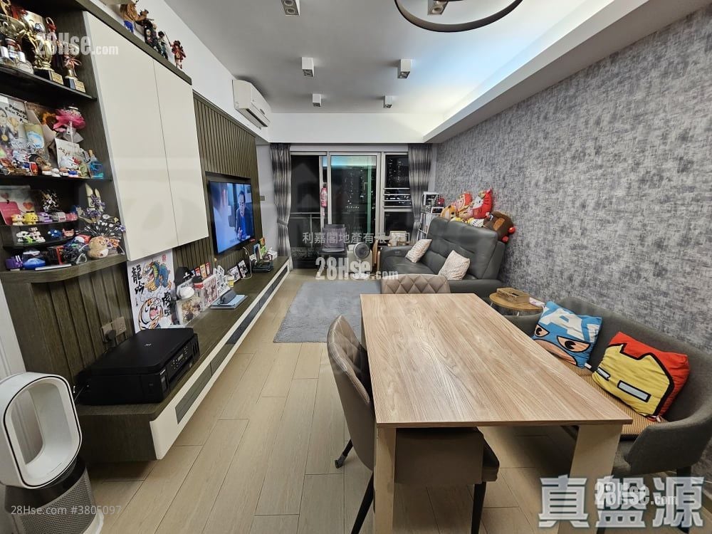 City Point Sell 3 Bedrooms , 2 Bathrooms 713 ft²