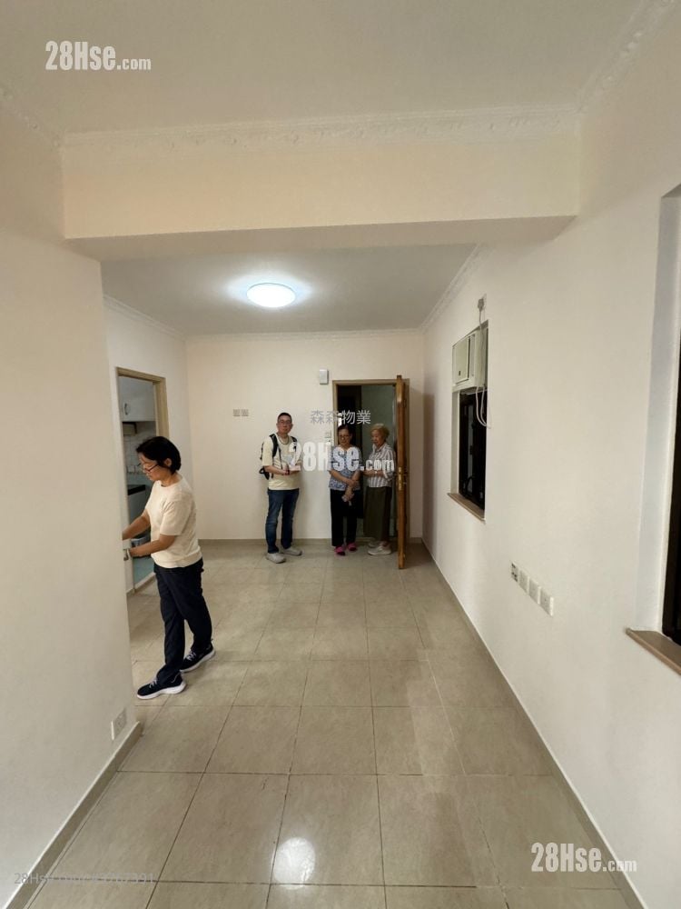 Sing Kong Building Sell 1 Bedroom , 1 Bathroom 307 ft²