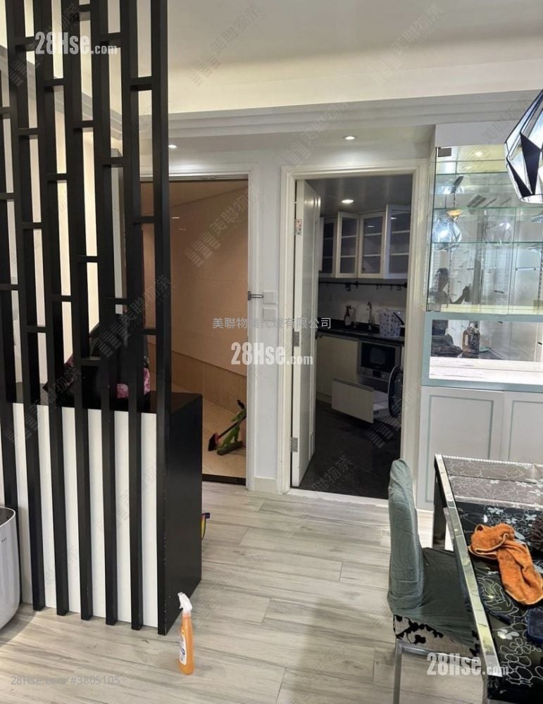 Tseung Kwan O Plaza Sell 3 Bedrooms , 2 Bathrooms 633 ft²