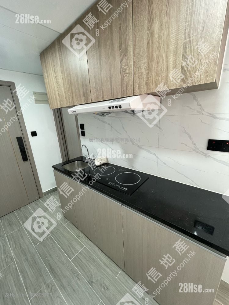 Far East Consortium Mongkok Building Sell 3 Bedrooms , 2 Bathrooms 440 ft²