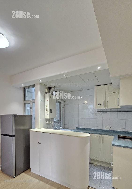 湾景中心大厦 租盘 开放式间隔 , 1 浴室 357 平方尺