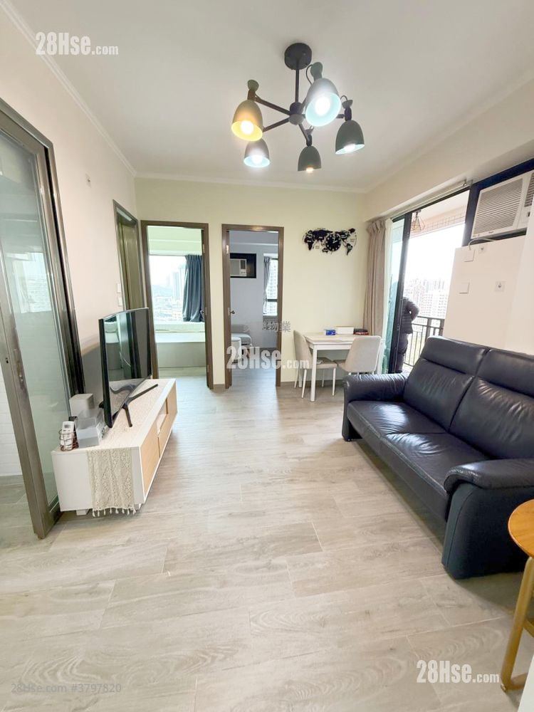 御皇庭 售盘 2 房 , 1 浴室 370 平方尺