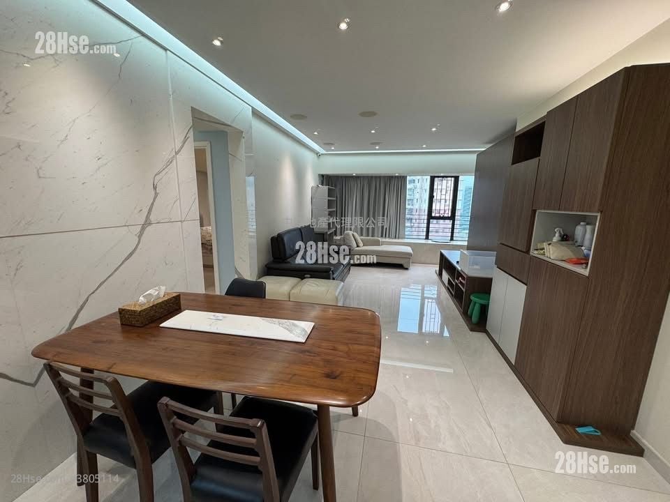 Hop Yick Plaza Sell 3 Bedrooms 990 ft²