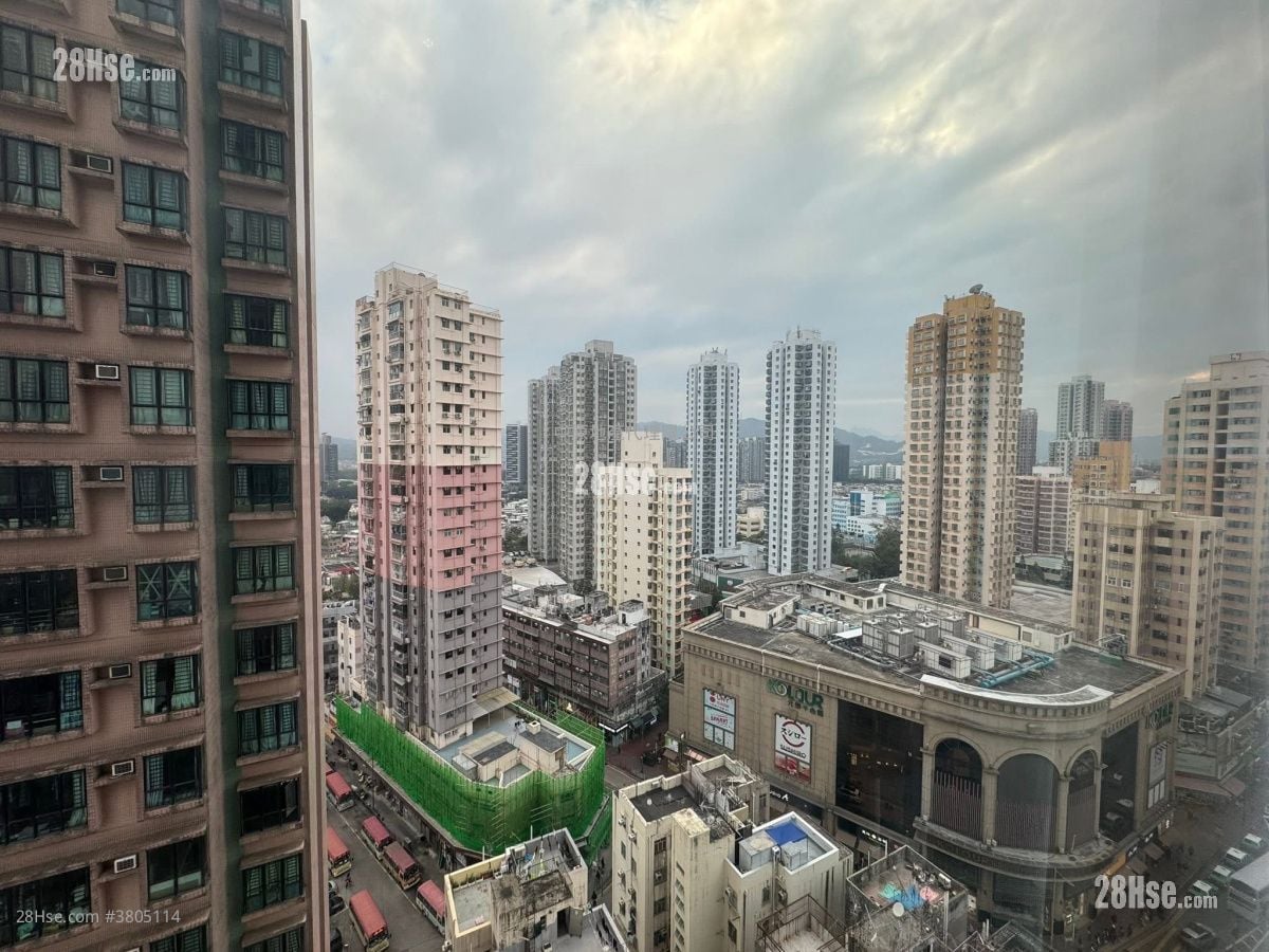 Hop Yick Plaza Sell 3 Bedrooms 990 ft²