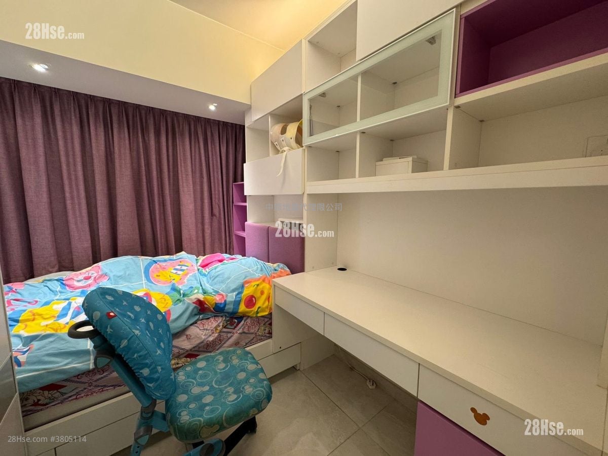 Hop Yick Plaza Sell 3 Bedrooms 990 ft²