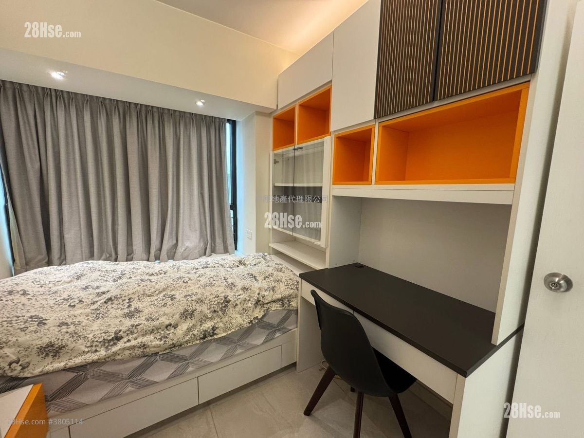 Hop Yick Plaza Sell 3 Bedrooms 990 ft²