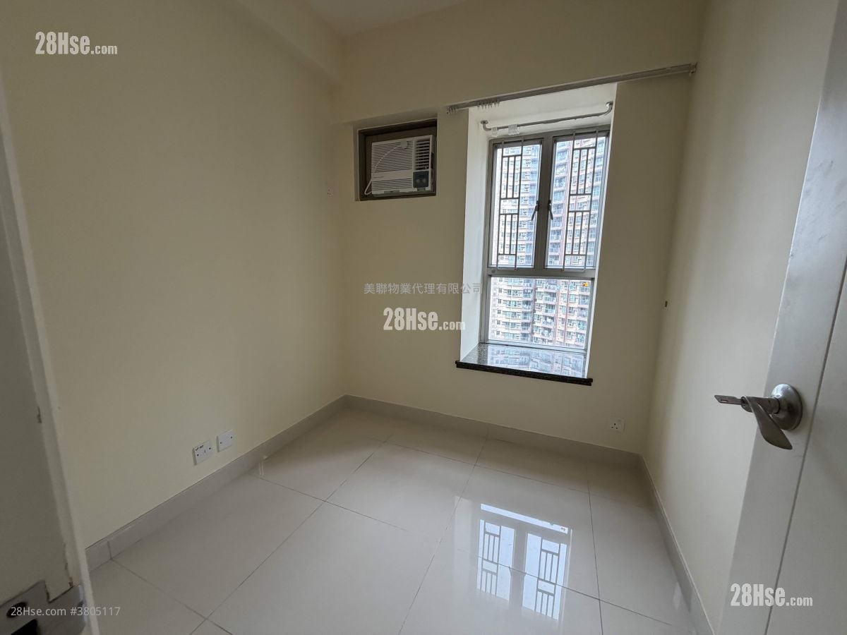 Tseung Kwan O Plaza Sell 3 Bedrooms , 1 Bathroom 538 ft²