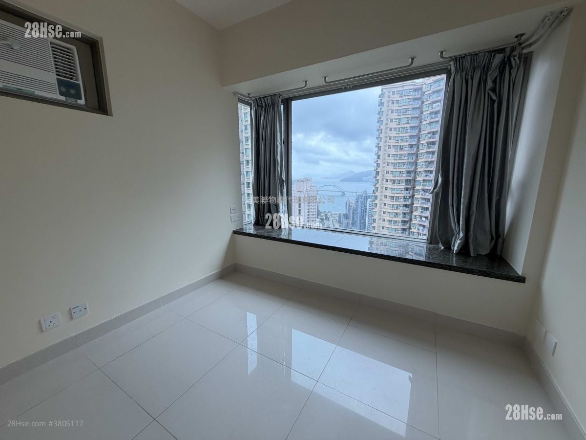 Tseung Kwan O Plaza Sell 3 Bedrooms , 1 Bathroom 538 ft²