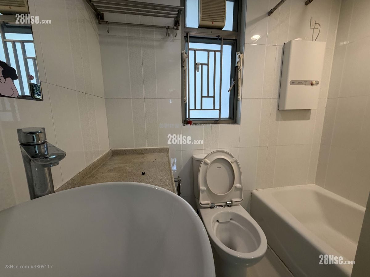 Tseung Kwan O Plaza Sell 3 Bedrooms , 1 Bathroom 538 ft²