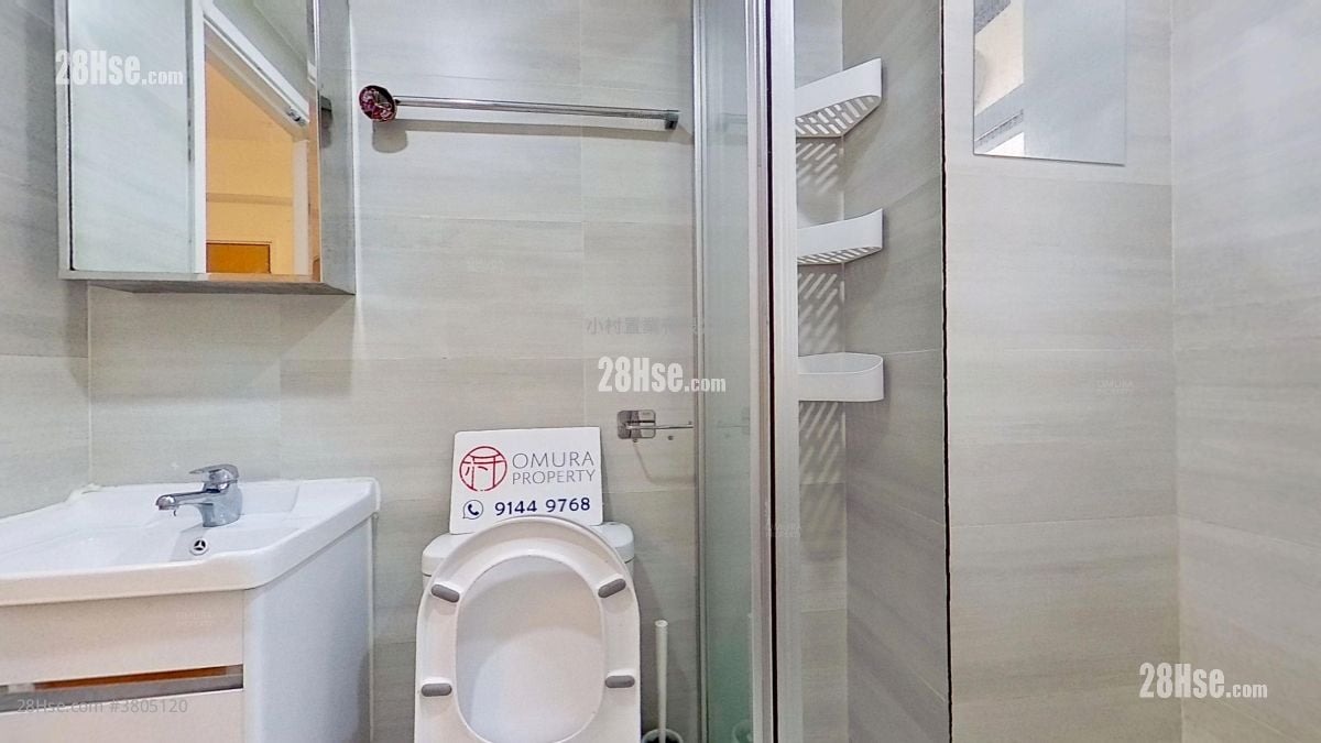 浴室: 有馀楼 租盘 2 房 , 1 浴室 337 平方尺