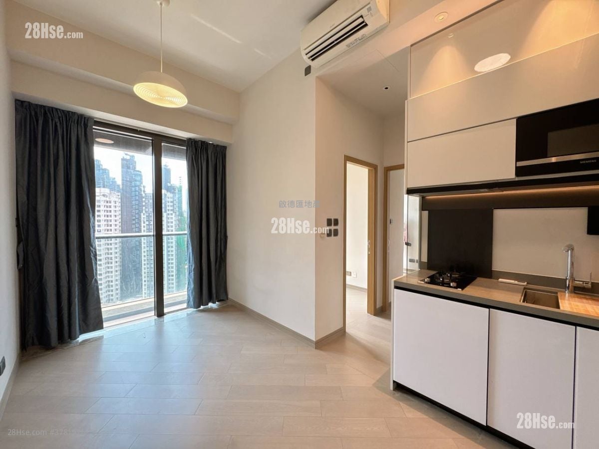 The Vantage Sell 2 Bedrooms , 1 Bathroom 381 ft²