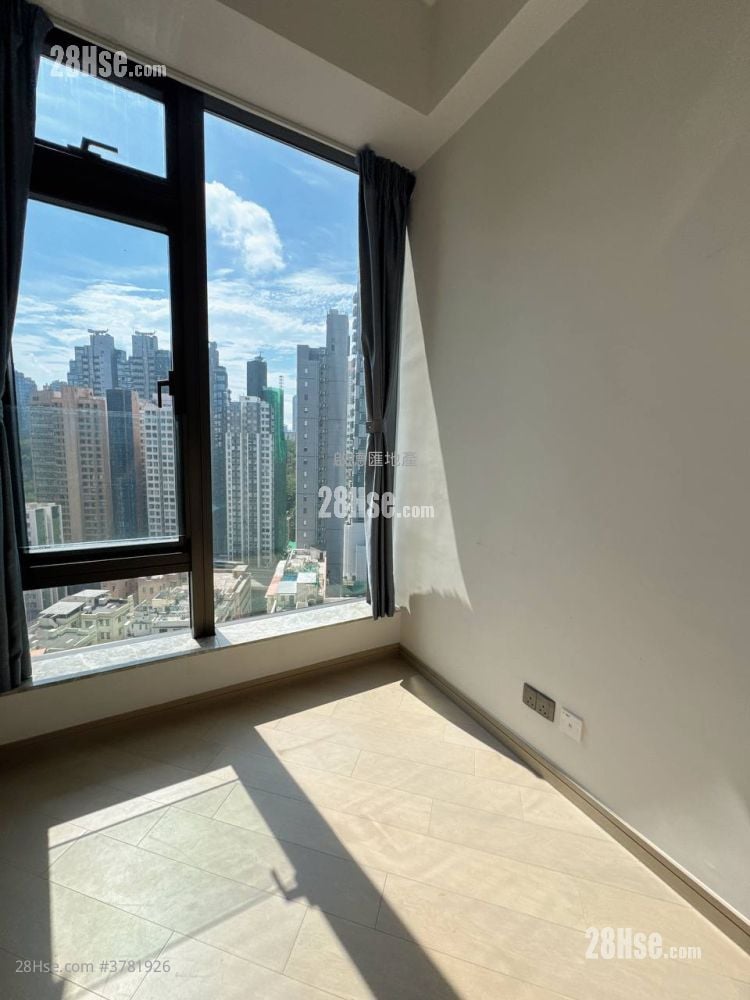 The Vantage Sell 2 Bedrooms , 1 Bathroom 381 ft²