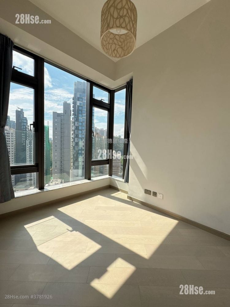 The Vantage Sell 2 Bedrooms , 1 Bathroom 381 ft²