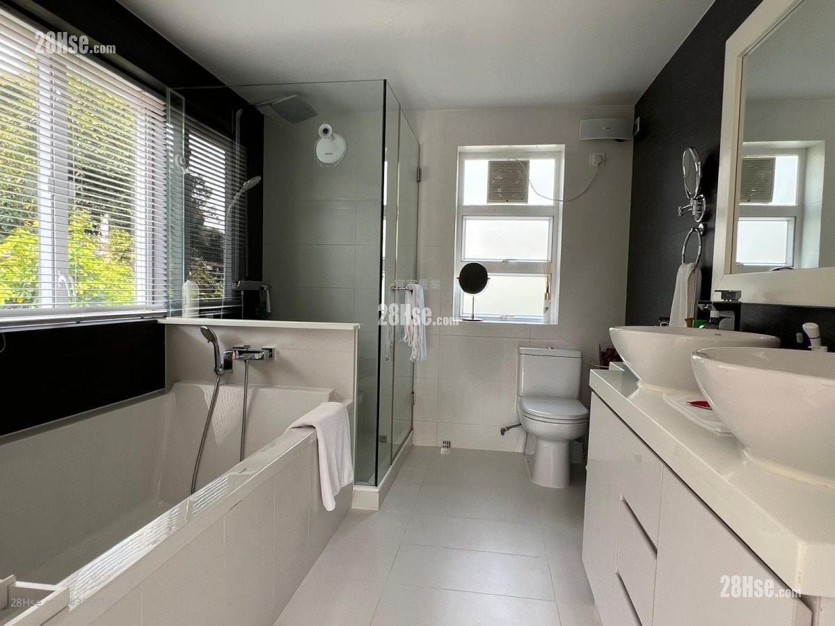 村屋 售盘 3 房 , 3 浴室