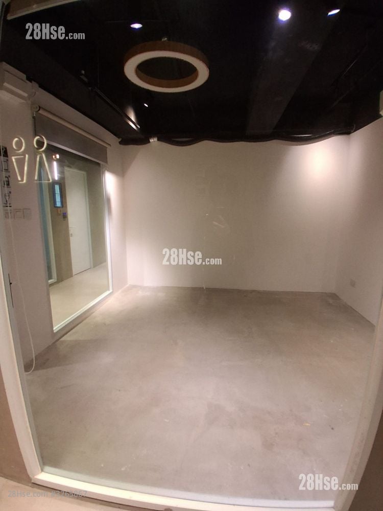 Manning Industrial Building Rental 100 ft²