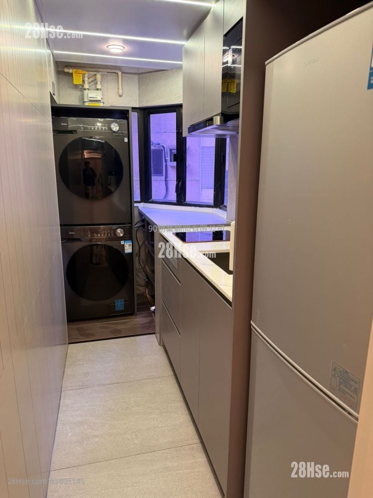 Lilian Court Rental 333 ft²