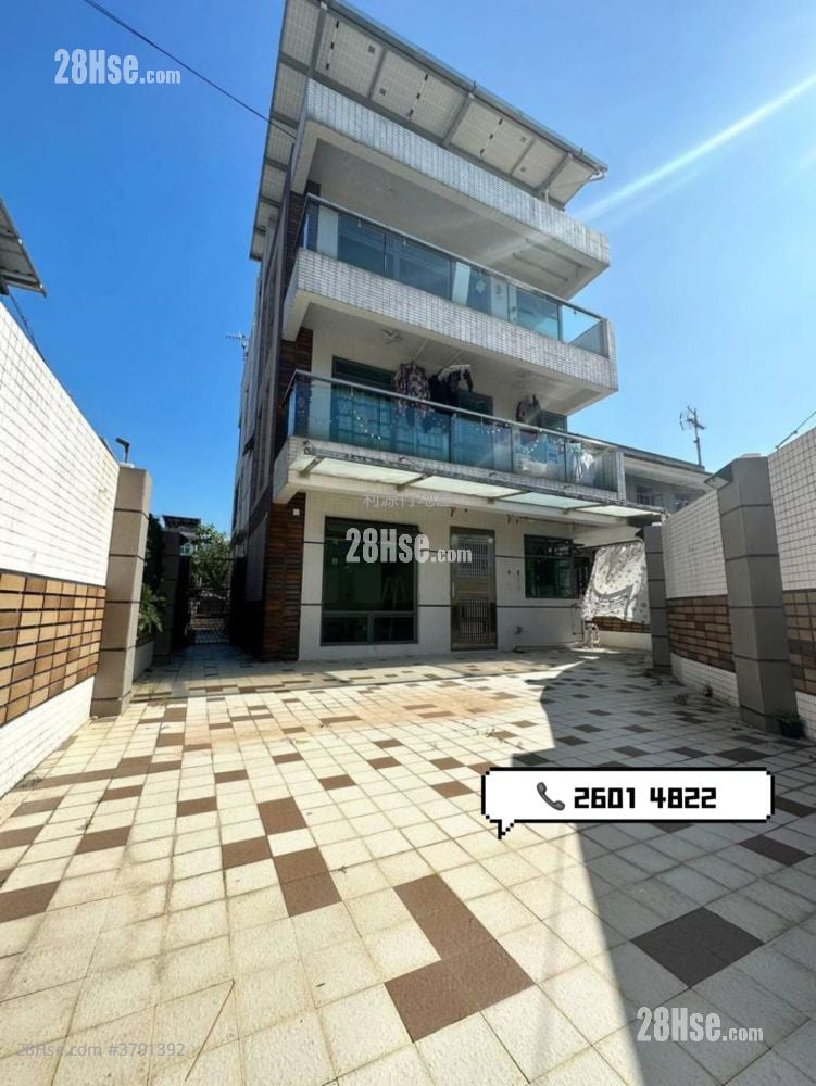 村屋 租盘 3 房 , 2 浴室 700 平方尺