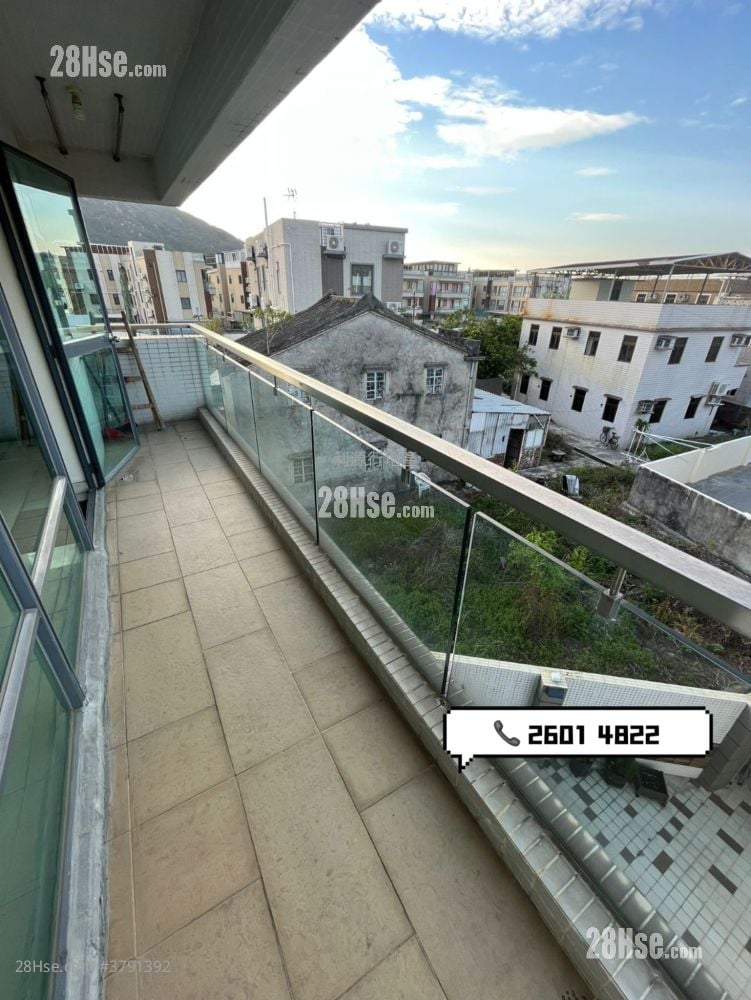 村屋 租盘 3 房 , 2 浴室 700 平方尺