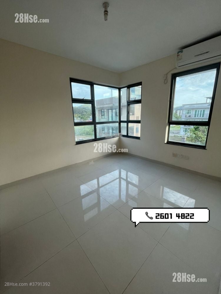 村屋 租盘 3 房 , 2 浴室 700 平方尺