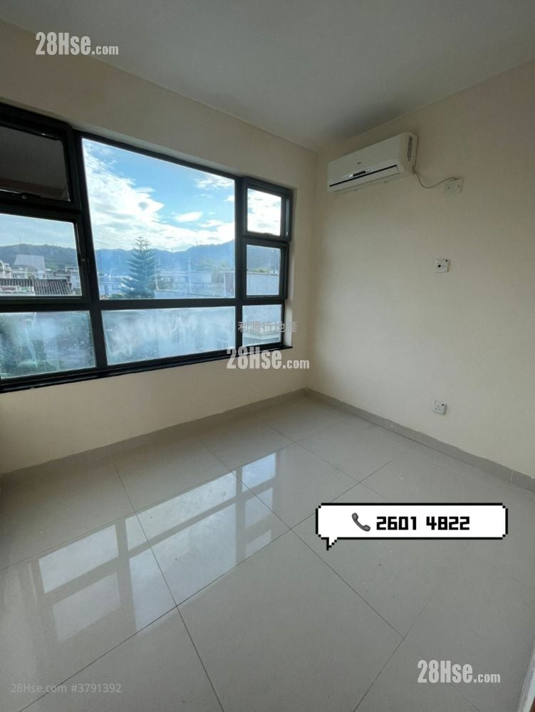 村屋 租盘 3 房 , 2 浴室 700 平方尺